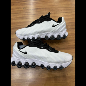 Air Max DN 8