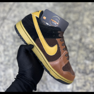 Dunk Low SB Marrom/Dour