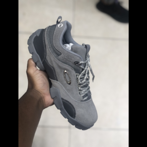 Modoc Low Cinza
