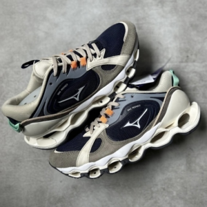 Mizuno Prophecy Beta 2