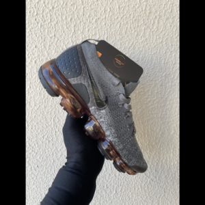 Nike Vapormax 2.0 Cinza Sola Marrom