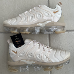 Vapormax Plus Off White