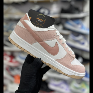 Dunk Low SB Rosa Barbie
