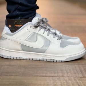 Dunk Low SB Branco/Refletivo